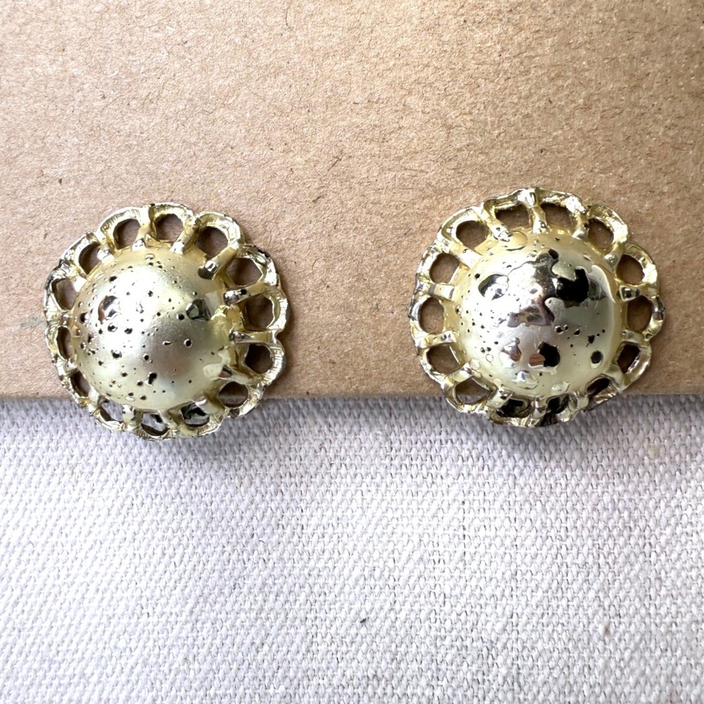 Vintage Dome Clip On Earrings Ornate Mid Century Gold Tone Scalloped Textured